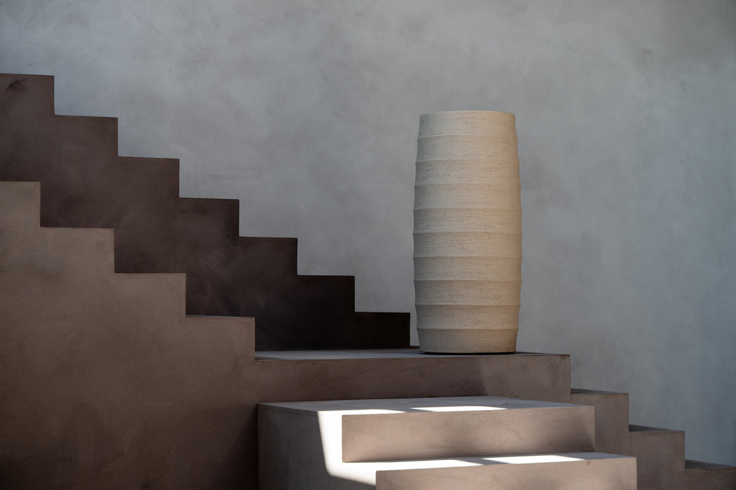 Bordo Modern Vase 110 - Sand - Drømmemøbler