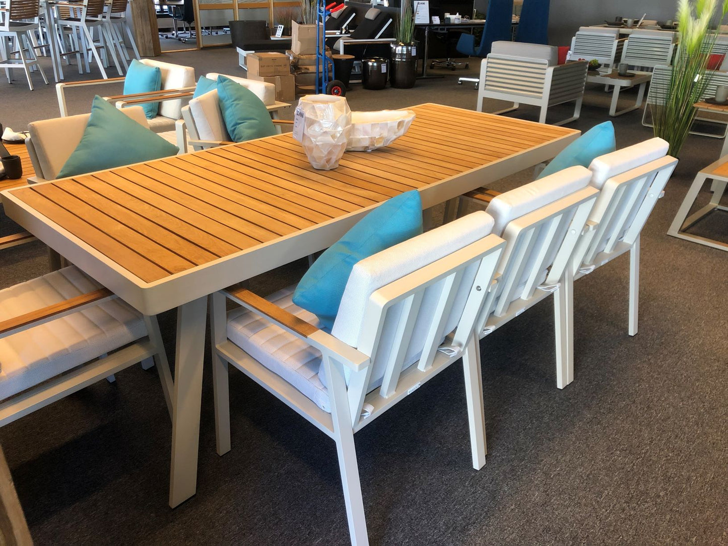 Nofi Spisegruppe 8 - Drømmemøbler