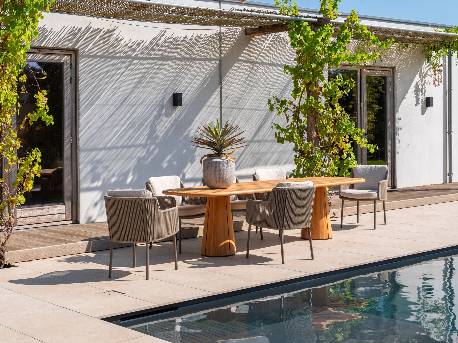 Capri Spisegruppe Teak 240cm - Drømmemøbler