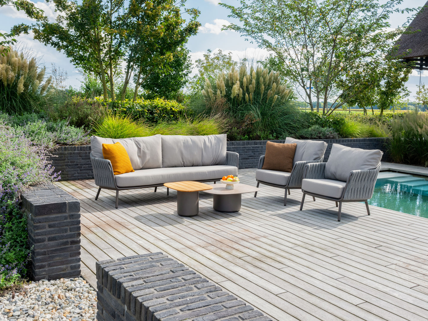 Cannes Hagegruppe 3+2 Demi bordsett