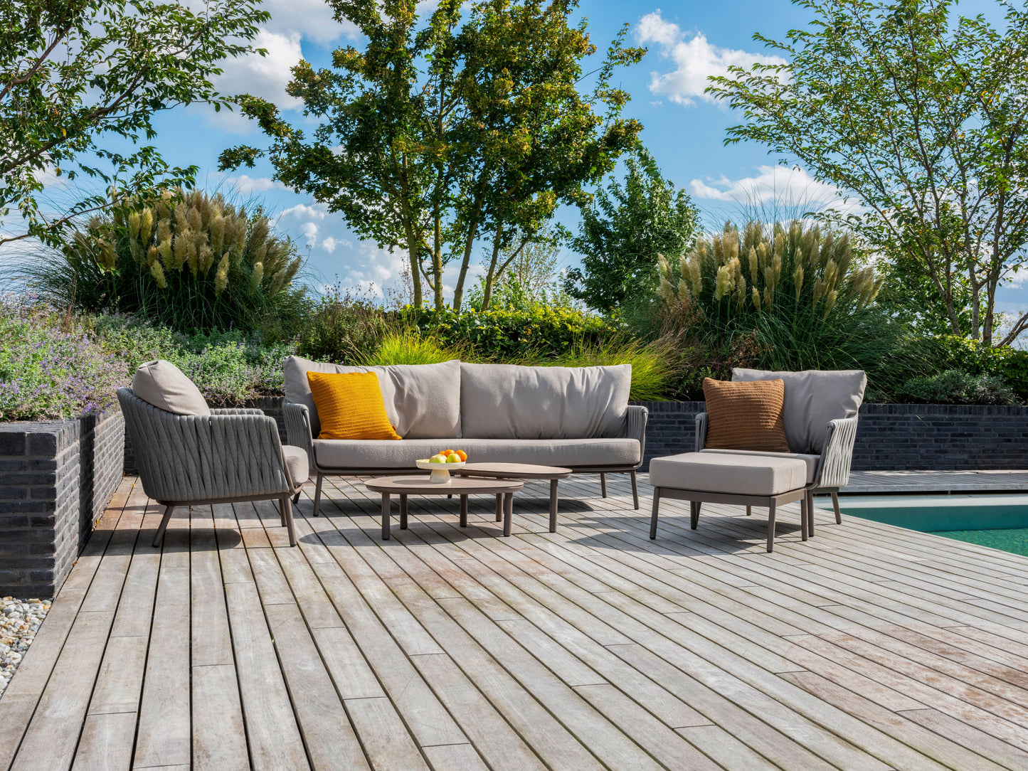 Cannes Hagegruppe 3+2 Monroe bordsett