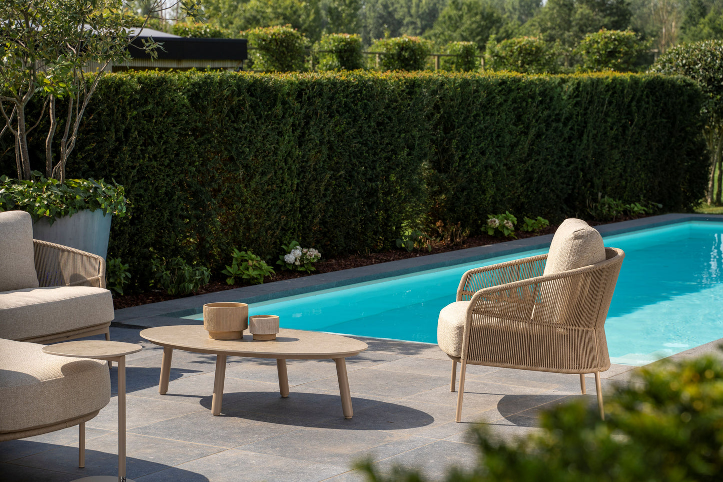 Salute Loungebord Latte 120cm