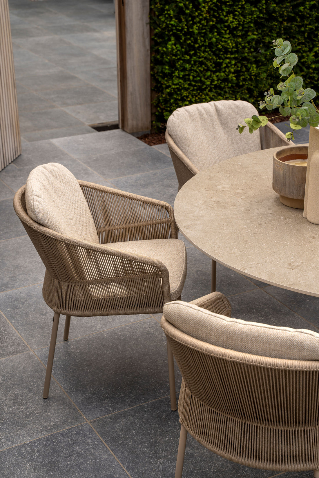 Florence Spisegruppe Latte 130cm