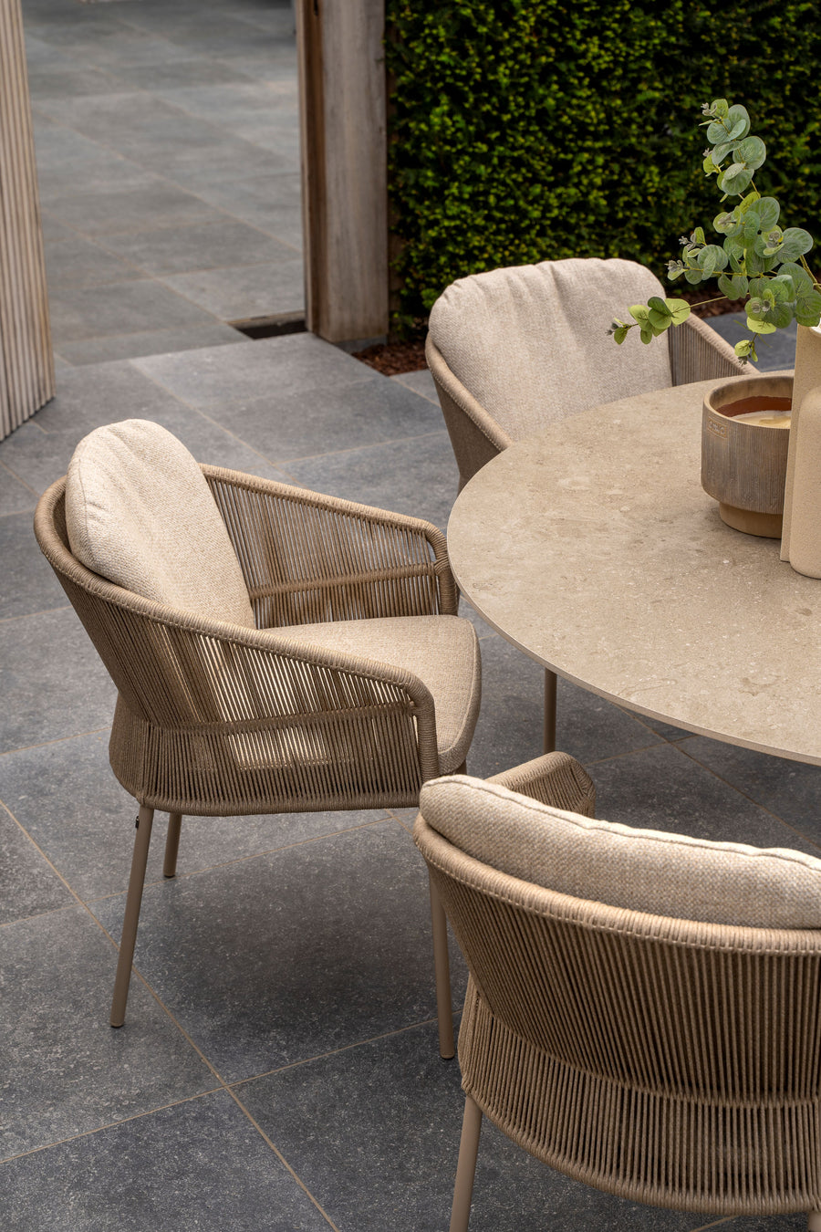 Florence Spisegruppe Latte 130cm