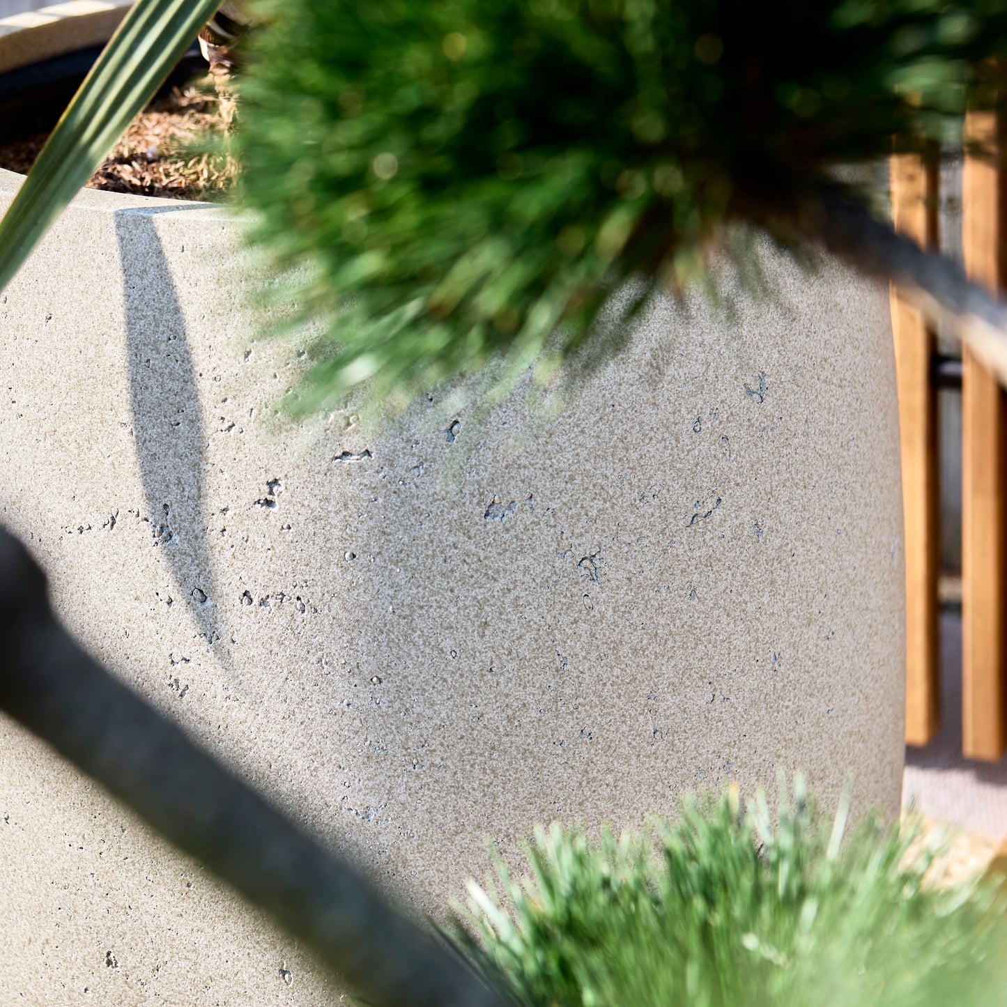 Grigio Tall Egg Pot 88 - Antique White - Drømmemøbler